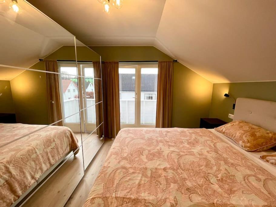 Villaer Family Twinhouse